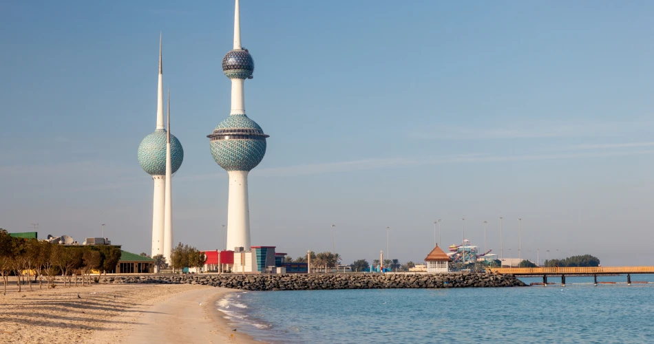 Why Al Ta’awun Street is Perfect for a Seaside Stay in Kuwait