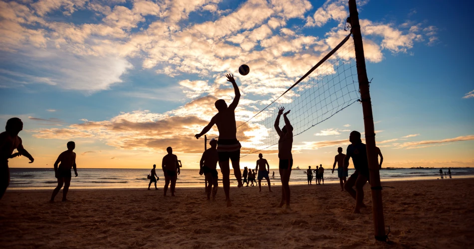 Why Al Ta’awun Street is Perfect for a Seaside Stay in Kuwait