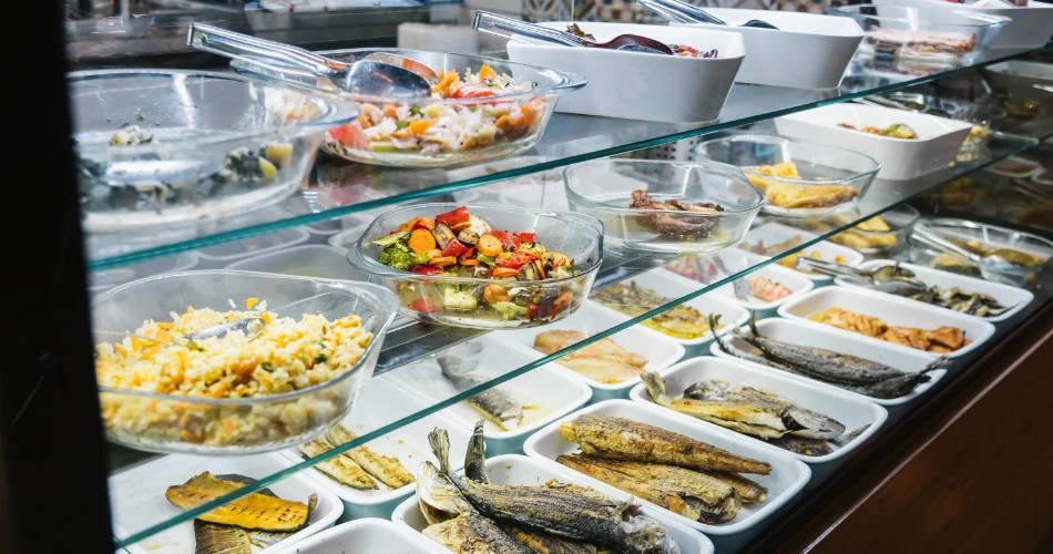 Why Al Ta’awun Street is Perfect for a Seaside Stay in Kuwait